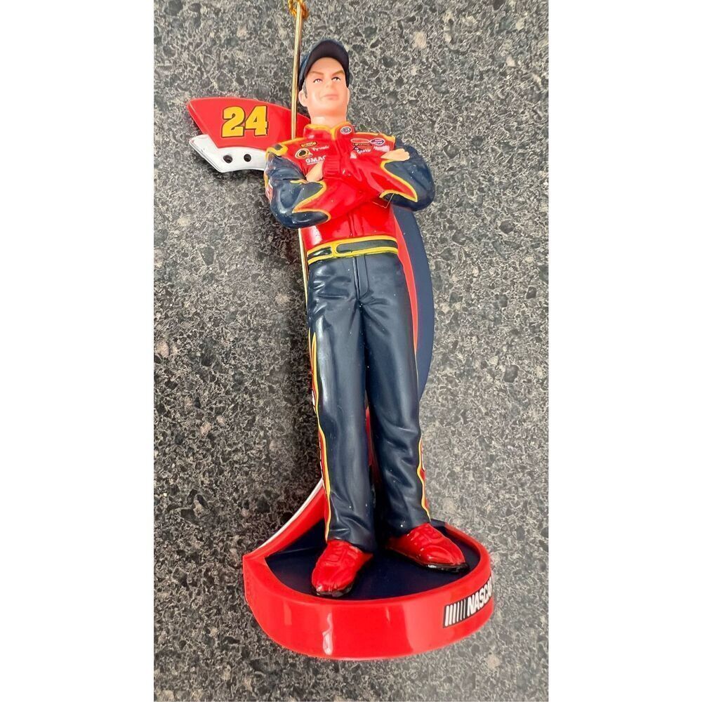 Jeff Gordon #24 figure Dupont NASCAR collectible ornament